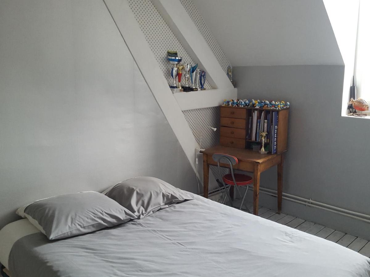 Ecole De La Route Bleue Bed and Breakfast Moiry Δωμάτιο φωτογραφία
